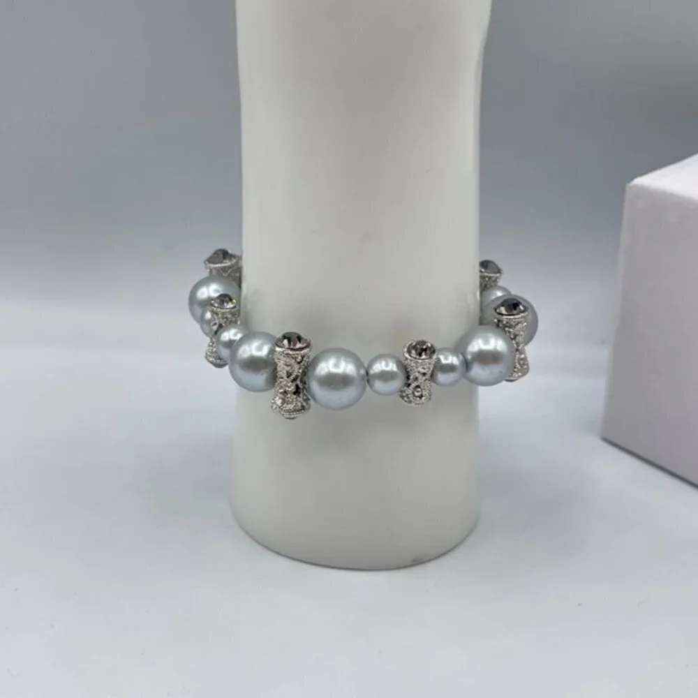 Gennaro Imitation Pearl Silver Diamond Bracelet in Gray and Silver